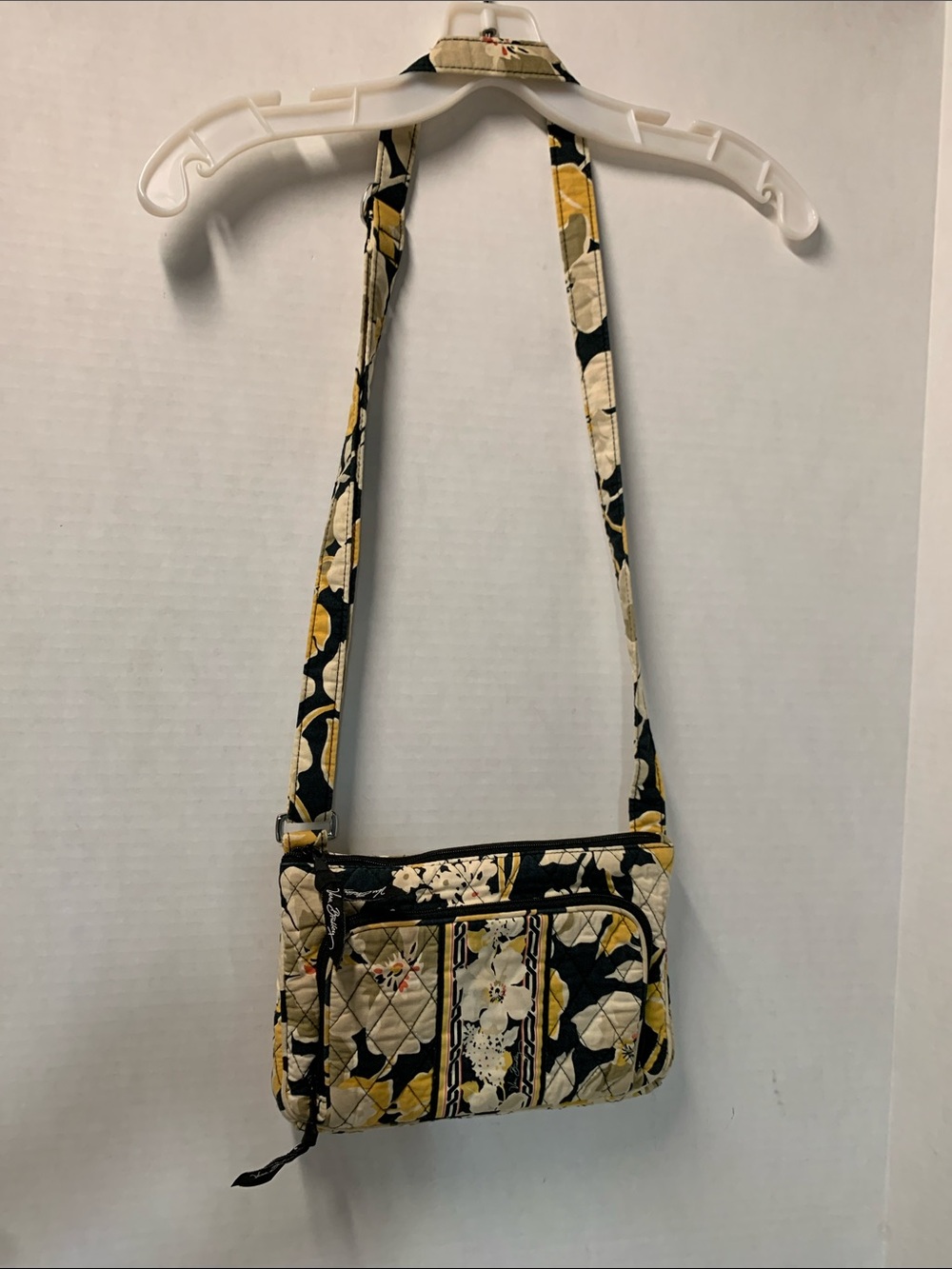 Retired Dogwood Vera Bradley Floral Quilted Crossbody